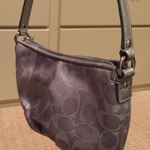 Coach clutch - Picture 7 of 7